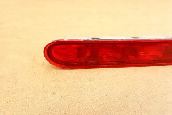 Kolmas jarruvalo OEM 9811325980 Jumpy IV/Vivaro image 3