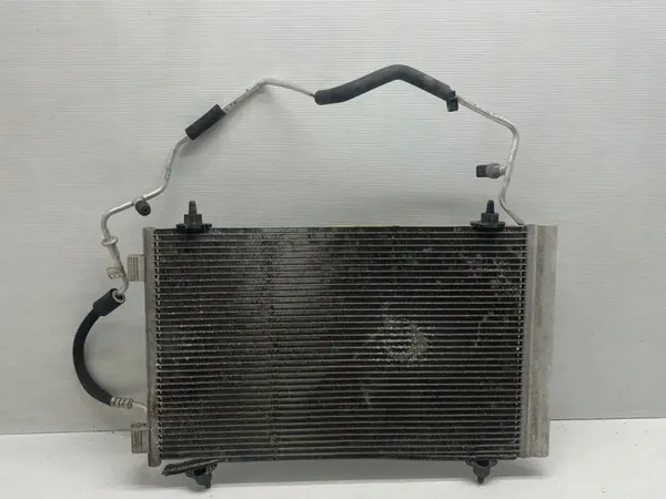 Condenseur AC OEM 1440143080 pour Citroen Jumpy 2007-2014 image 2