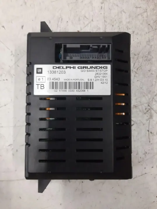 Radio Navigation OEM 7112296 pour Opel Corsa D Lift image 5