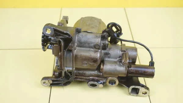 Pompe à huile OEM V759401080 pour moteur 1.6 THP 156CH image 4