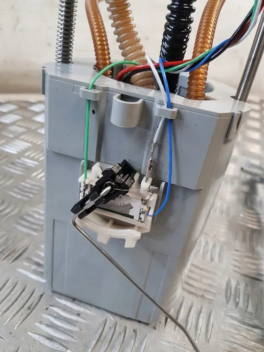 Brandstofpomp Drijver Chevrolet Captiva C100 2.0D image 6