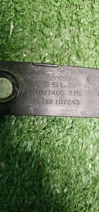 Tesla Model 3 2021 Takaisinheijastin image 4