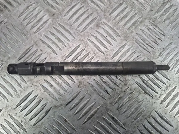 Einspritzdüse Mercedes W204 CDI OEM A6460700987 image 2