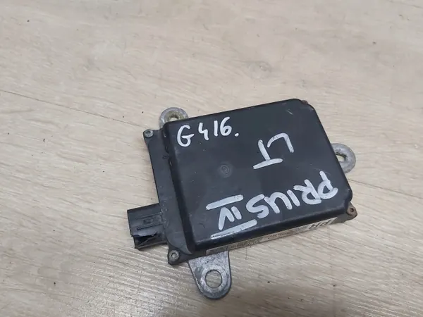 Radar OEM 88162-0W270 para sensor de ángulo muerto Prius IV image 2