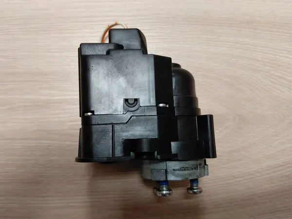 Moteur de pliage de miroir droit OPEL AMPERA / CHEVROLET VOLT II OE image 1