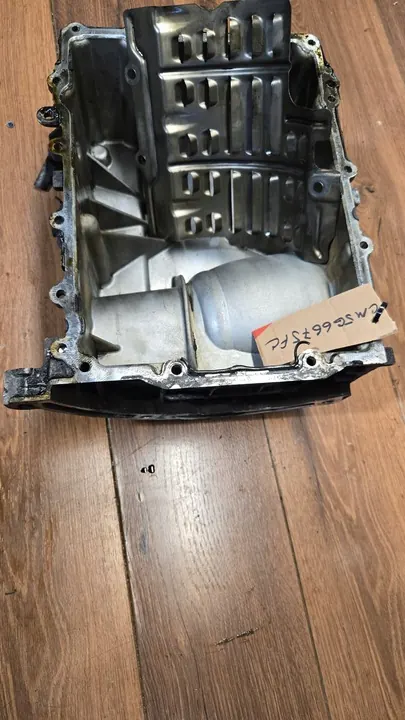 B-MAX 12R OIL PAN 1.0 EB CM5G6675FC image 2