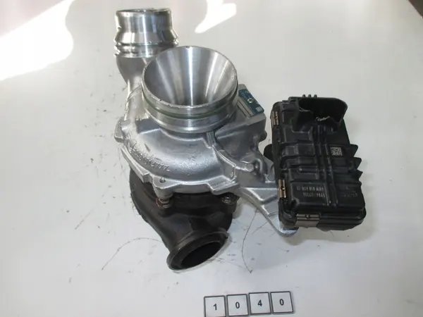 Turbo BMW 8513640 image 2