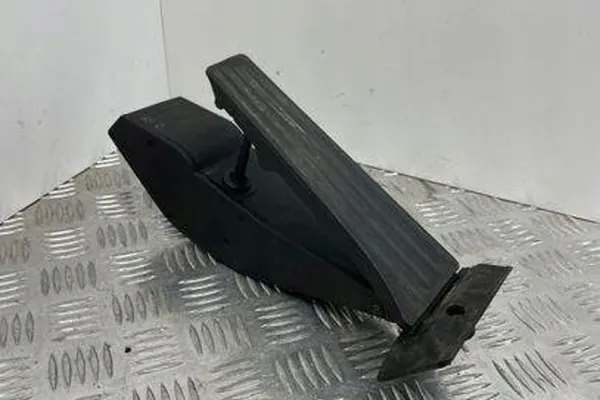 Gaspedal BMW 5 TOURING (E61) 3.0L Diesel image 4