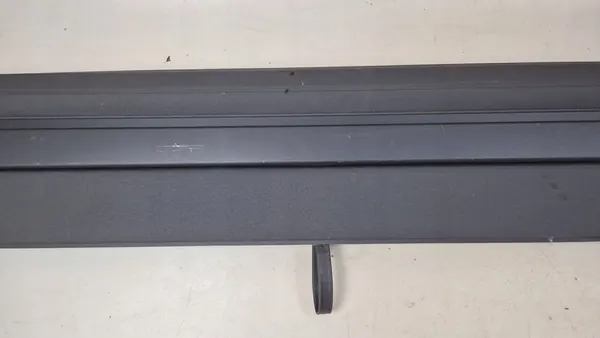 Volvo XC90 Tailgate Roller OE 39874880 image 3