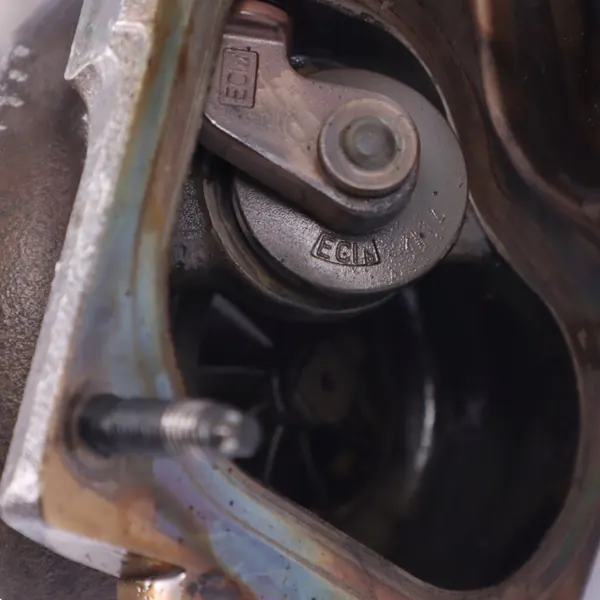 Turbo Esquerdo Mercedes W212 OEM A1570900780 - Usado image 4