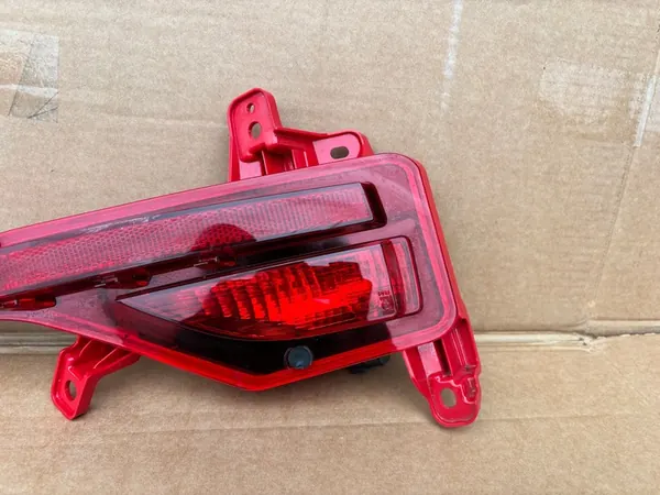 Lanterna de neblina traseira direita Kia Sportage 5 GT-Line OEM 92406R2100 image 4