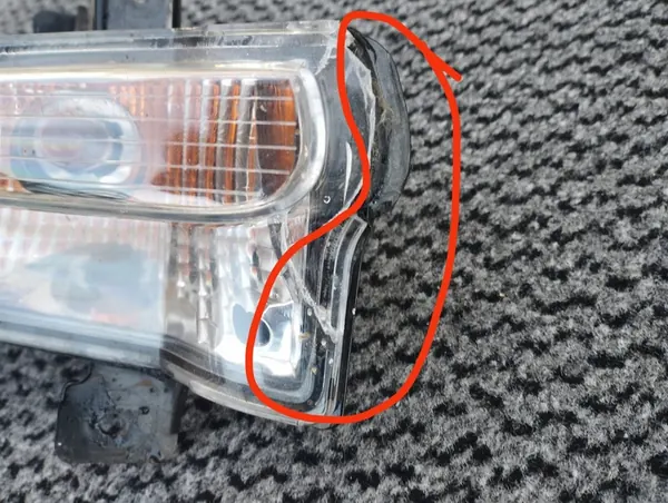 Jeep Compass II luz DRL esquerda original OEM 68266927AB image 2