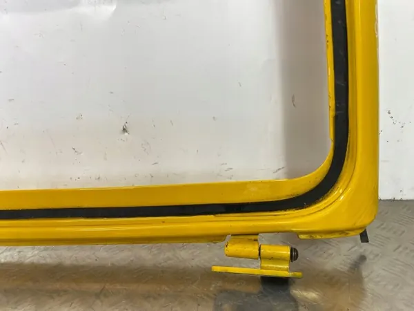 Jeep Wrangler framruta OEM FOB46645 Begagnad image 7