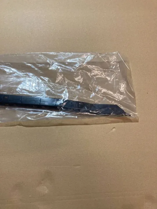 MERCEDES VITO W447 Rear Bumper Slider Right OEM image 3