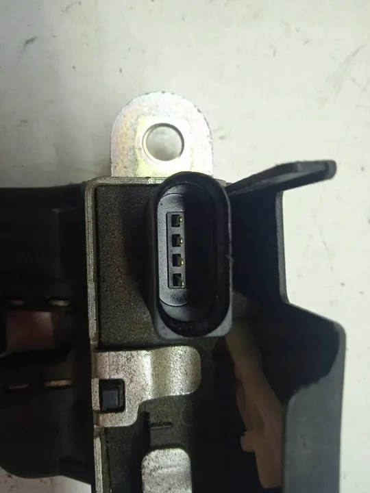 Bagagelås VW Volkswagen Touran II (2010-2015) 1T0827505H image 3