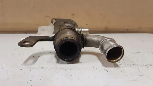 Enfriador EGR VOLVO V50 2.0L diésel 2006 OEM 9645689780 image 3