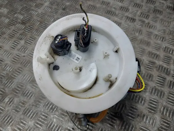 OEM 8K0919051AD Polttoainepumppu Audi A5 3.0 TFSI image 3