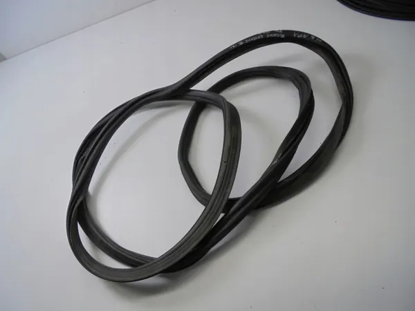 Junta de porta-malas USZCZELKA KLAPY CAYENNE 7P Porsche image 2