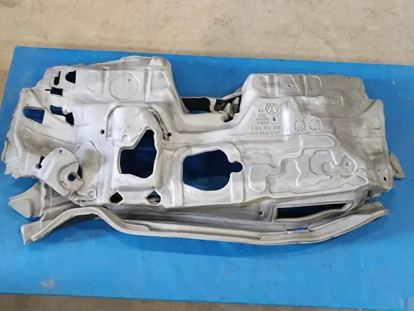 VW GOLF 8 VARIANT LIFT 1.5 TSI Isolation Sonore 5H1863935E image 2