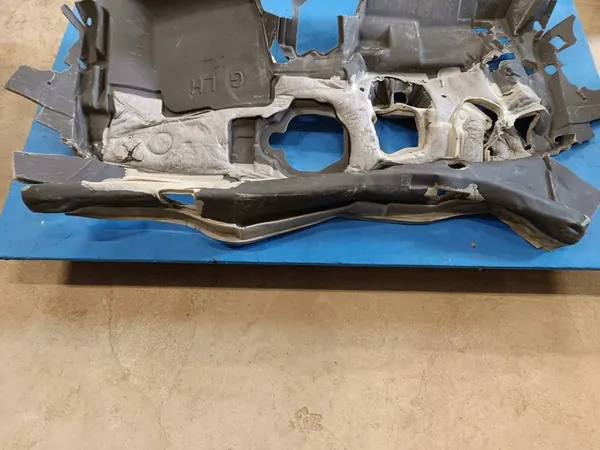 VW GOLF 8 VARIANT LIFT 1.5 TSI Isolation Sonore 5H1863935E image 5