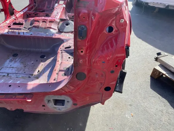 Taka-oikea kulmapaneeli Subaru Crosstrek OEM 228088 image 4