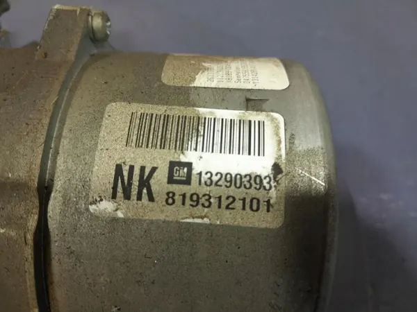 Opel Corsa D ohjauspyörän tukipylväs OEM 13290393 image 5