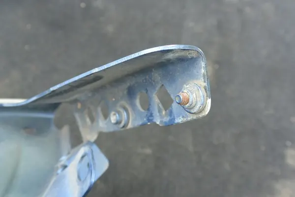 Skärmhållare Audi TT 8J 2006-2012 OEM 561821136 image 5