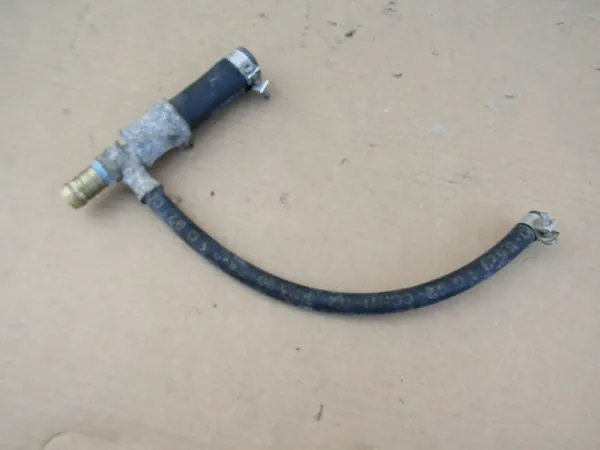 Mercedes W124 Polttoaineputki OEM - 2.0 Bensiini image 4