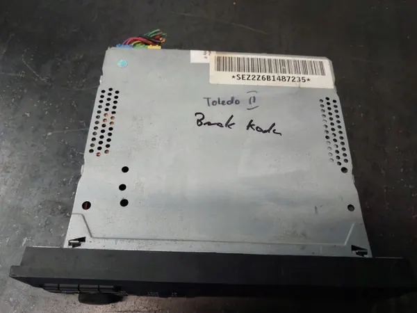 Kasettisoitin OEM 1M0035186D SEAT Leon/Toledolle image 3