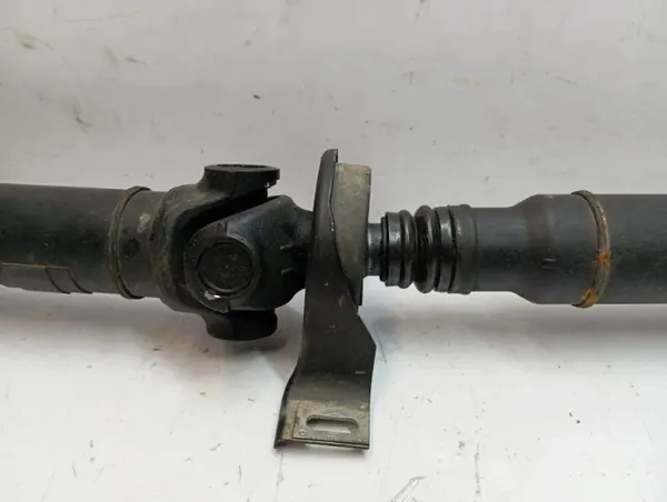 Mercedes E W212 Drivaxel OEM A2124100300 Begagnad image 3