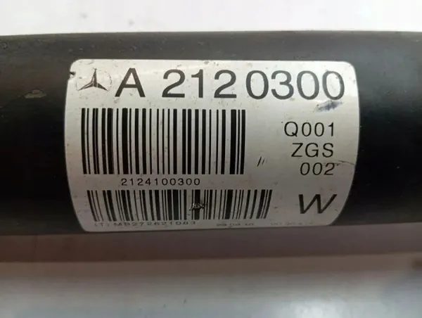 Mercedes E W212 Drivaxel OEM A2124100300 Begagnad image 4