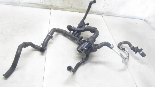 Caixa Termóstato Mercedes OEM A2742003100 Usado image 2