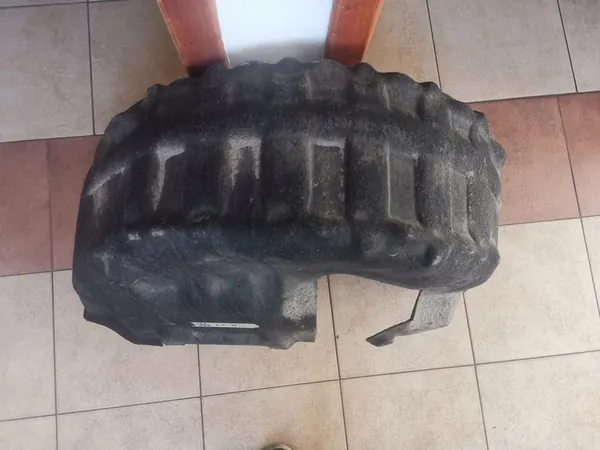 VOLVO V60 S60 II Rear Left Wheel Arch 31333252 image 2