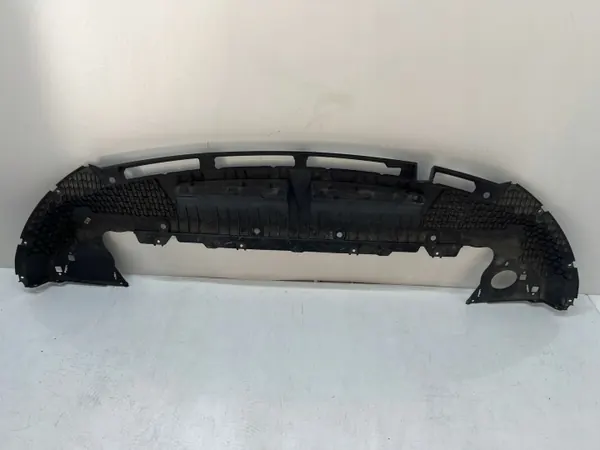 FORD KUGA MK3 III Escudo Parachoques LV4B-A8B384-J image 6