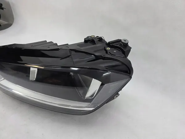 VW Golf Sportsvan 2014+ Farol Refletor Esquerdo OEM 517941005B image 5