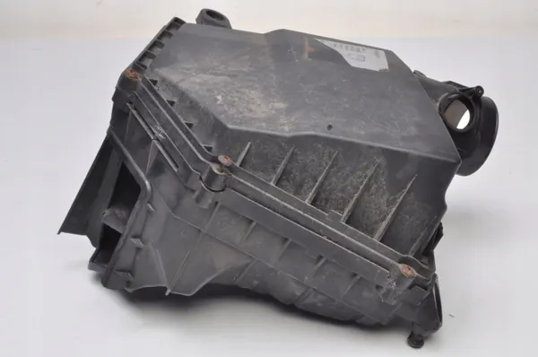 Volvo Luftfilterhus OEM 31439666 - Begagnad image 3