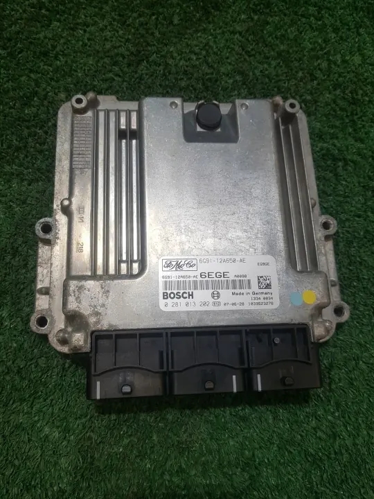Computadora Motor OEM 6G91-12A650-AE Land Rover image 2