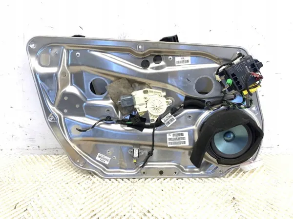 OEM 2048200142 Vänster Framruta Regulator Mercedes S204 image 2