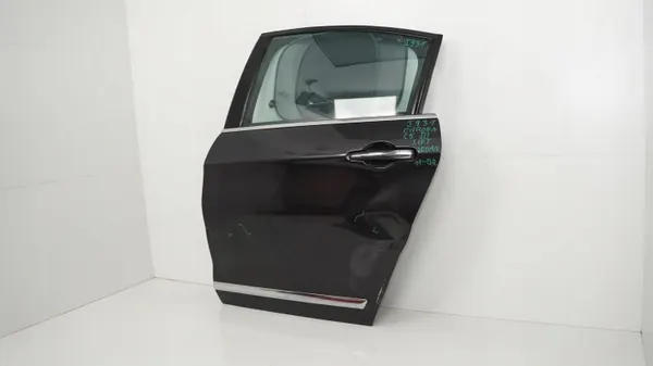 Puerta trasera izquierda OEM 360206567 Citroen C5 III image 3