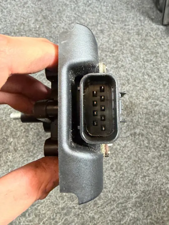 Bobina de encendido Opel 2.2 B OEM 12567686 Delphi image 4