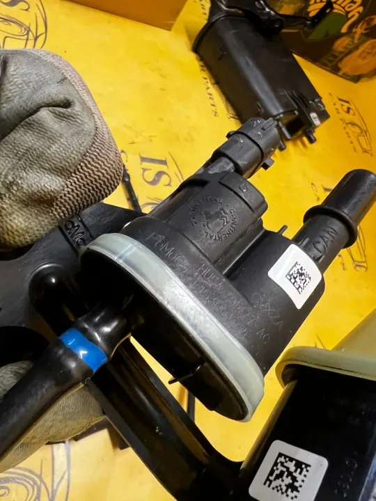 Capteur de vanne à carburant OEM MX68-9E817-CA Ford Kuga image 5