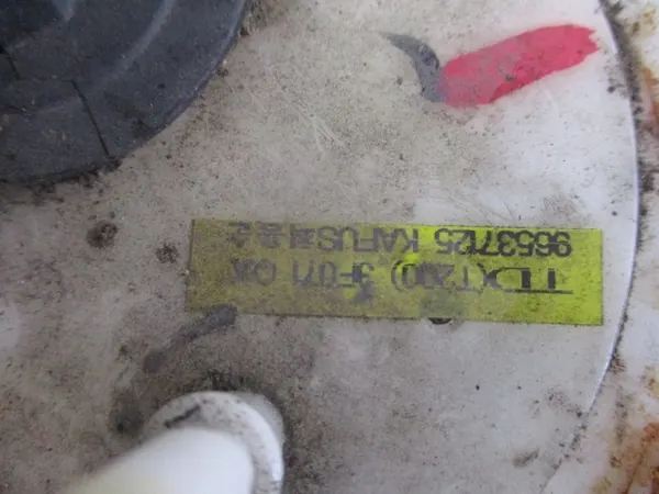 Daewoo Kalos brandstofpompassemblage 96537125 image 6