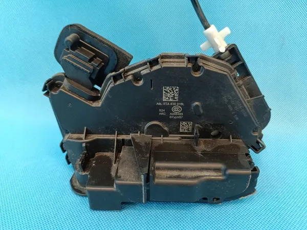 Skoda OE Dörrlås 5TA839016L image 3