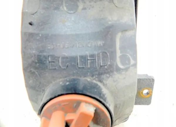 OEM 11 Taka-Sumunvalo Chevrolet Orlando 2.0D:lle image 7