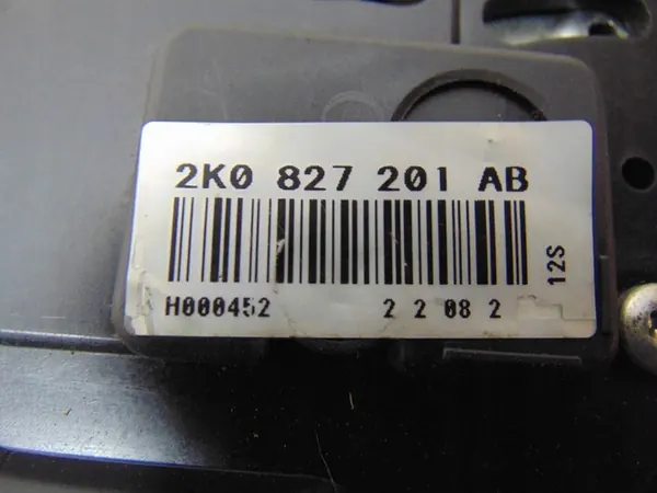 Linke Hintertürschloss VW Caddy III 2010-2015 image 9