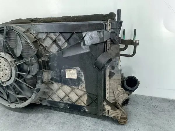 Conjunto de refrigeración con ventilador Ford Focus II FL 1.8 TDCI image 6