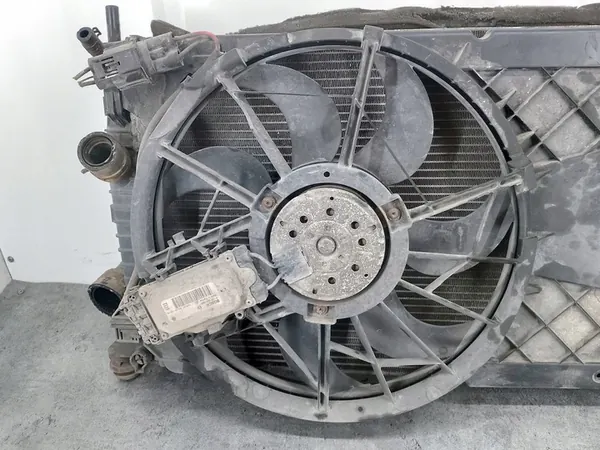 Conjunto de refrigeración con ventilador Ford Focus II FL 1.8 TDCI image 7