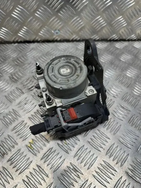 ABS-pumppu OEM 6Q0907379AA Skoda Fabia I 1.4 TDI:lle image 3