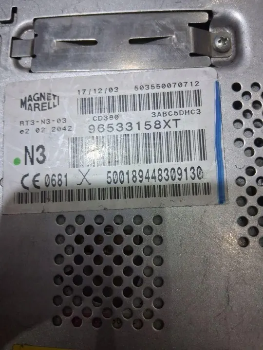 Radio d'origine OEM 96533158XT pour Citroen C3 image 5