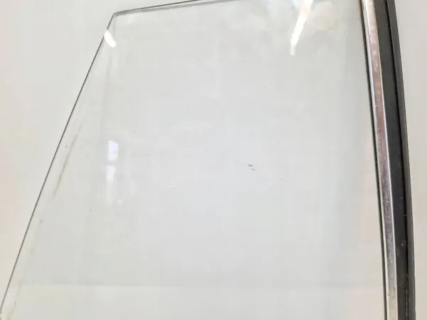 Rechter achterruit OEM 1076731210 Mercedes SL C107 image 3